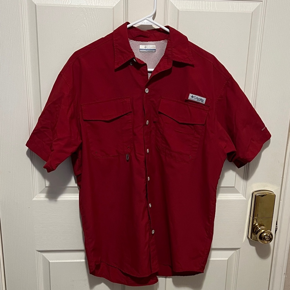 Columbia Men's Deep Red Casual Button Down Shirt